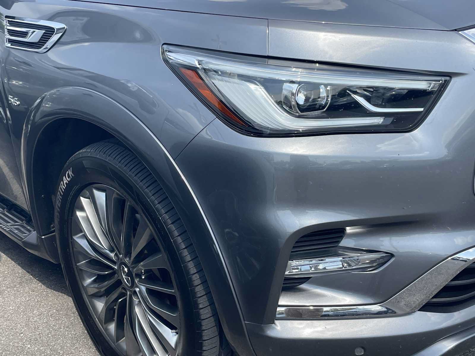 Used 2019 INFINITI QX80 Luxe w/ 22" Wheel Package AWD/4WD image 10
