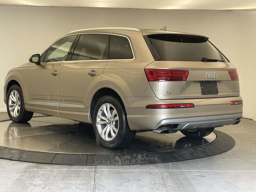 Used 2018 Audi Q7 2.0T Premium Plus w/ Premium Plus Package AWD/4WD image 3