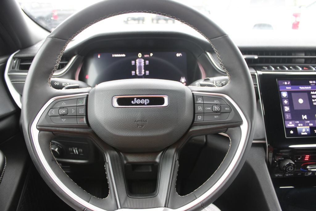 Used 2024 Jeep Grand Cherokee Altitude AWD/4WD image 34