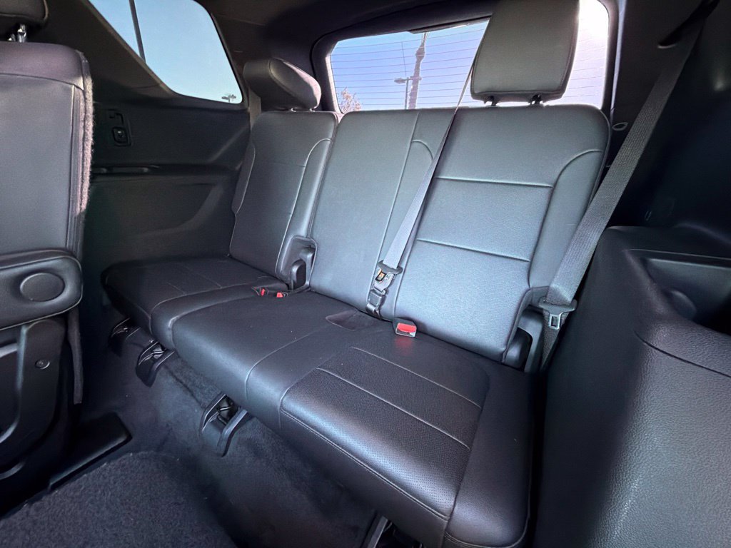Used 2022 Chevrolet Traverse High Country w/ LPO, Cargo Package FWD image 35