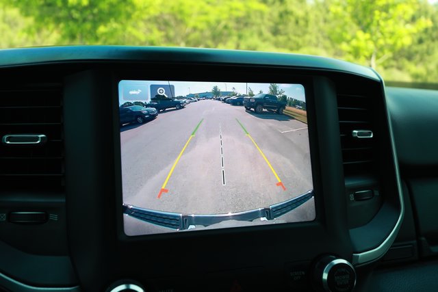 Used 2022 RAM 1500 Big Horn AWD/4WD image 18