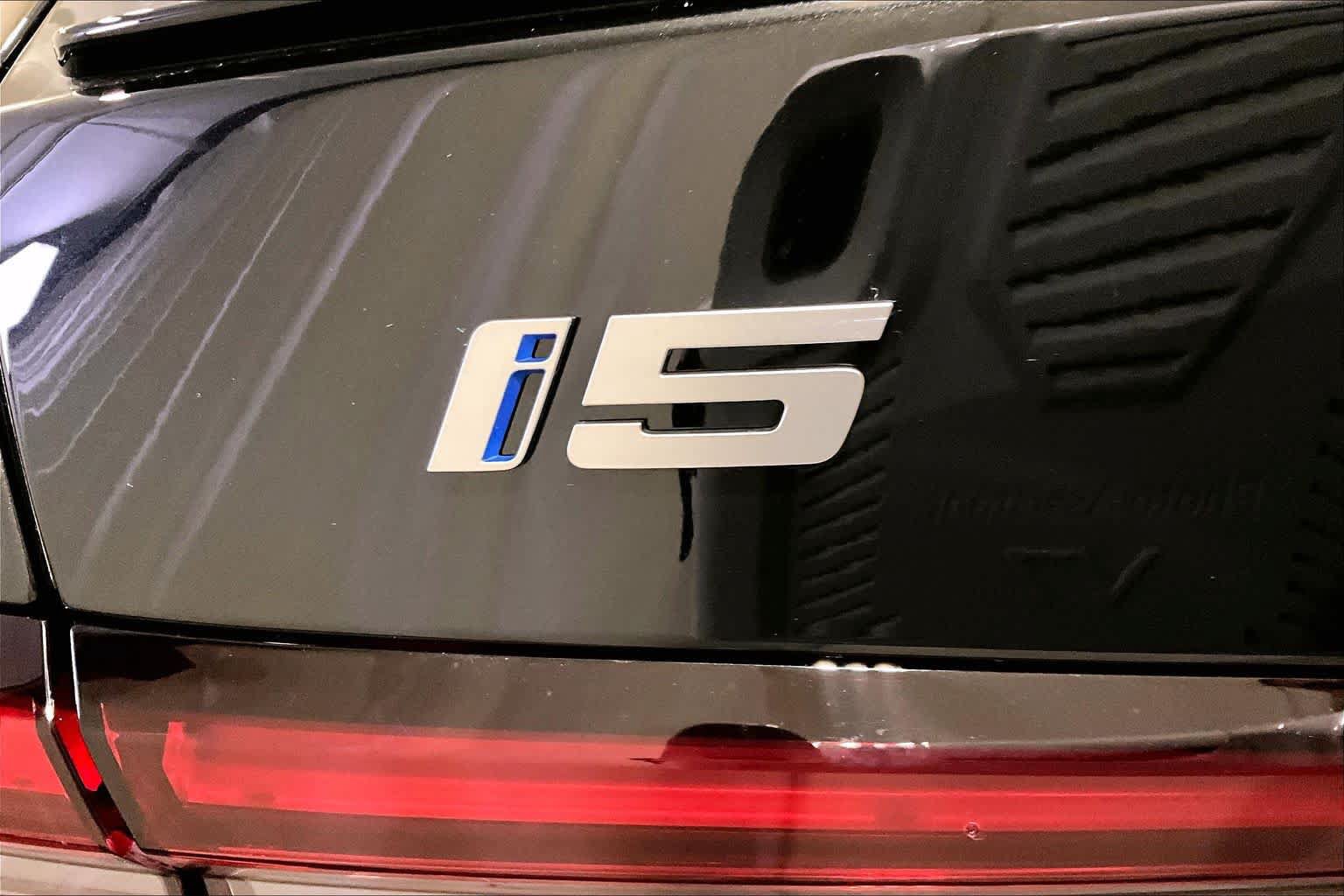 New 2026 BMW i5 M60 AWD/4WD image 6