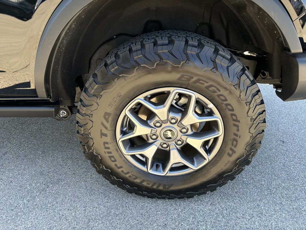 Certified 2025 Ford Bronco Badlands image 9