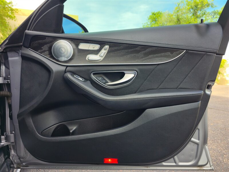 Used 2015 Mercedes-Benz C 400 4MATIC w/ Multimedia Package image 21