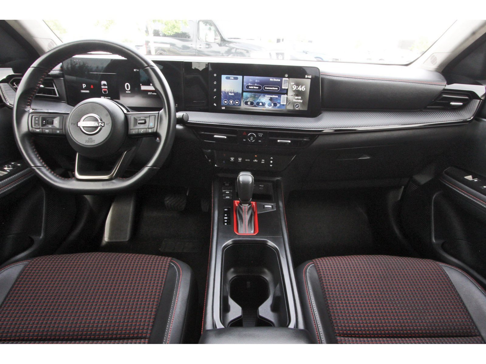 Used 2025 Nissan Kicks SR AWD/4WD image 13