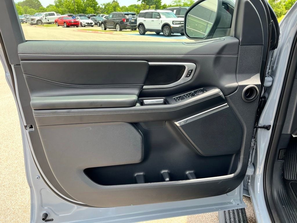 New 2026 Ford Expedition Max Platinum AWD/4WD image 11