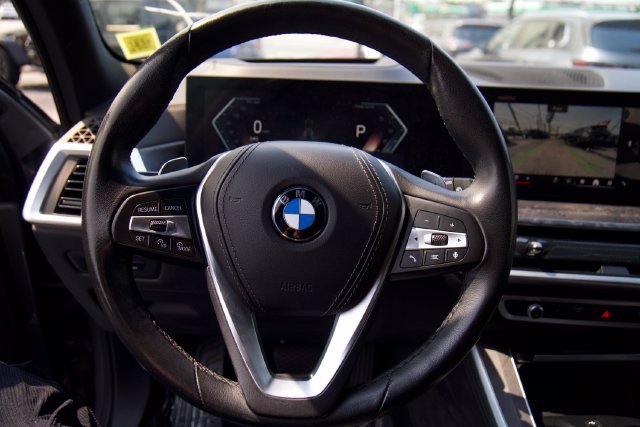 Used 2024 BMW X5 sDrive40i w/ Premium Package RWD image 18