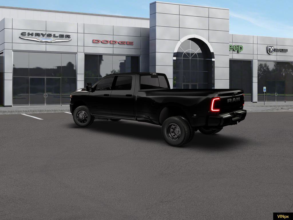 New 2026 RAM 3500 Big Horn AWD/4WD image 4