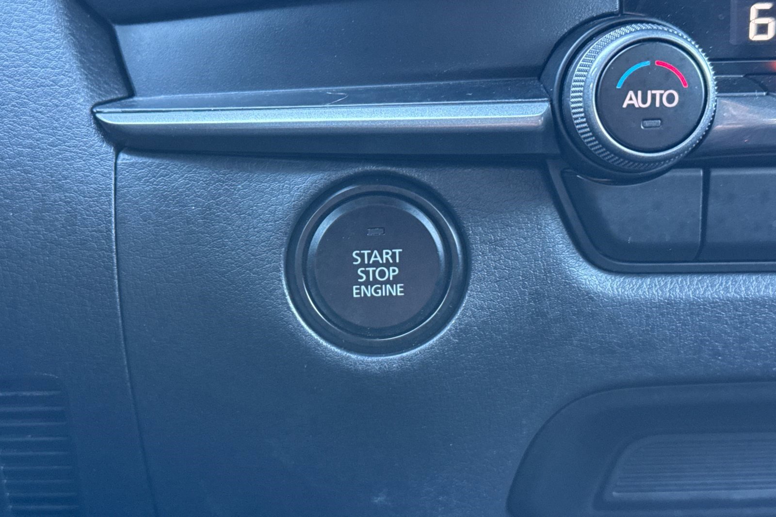 Used 2023 MAZDA CX-30 AWD 2.5 S w/ Select Package image 33