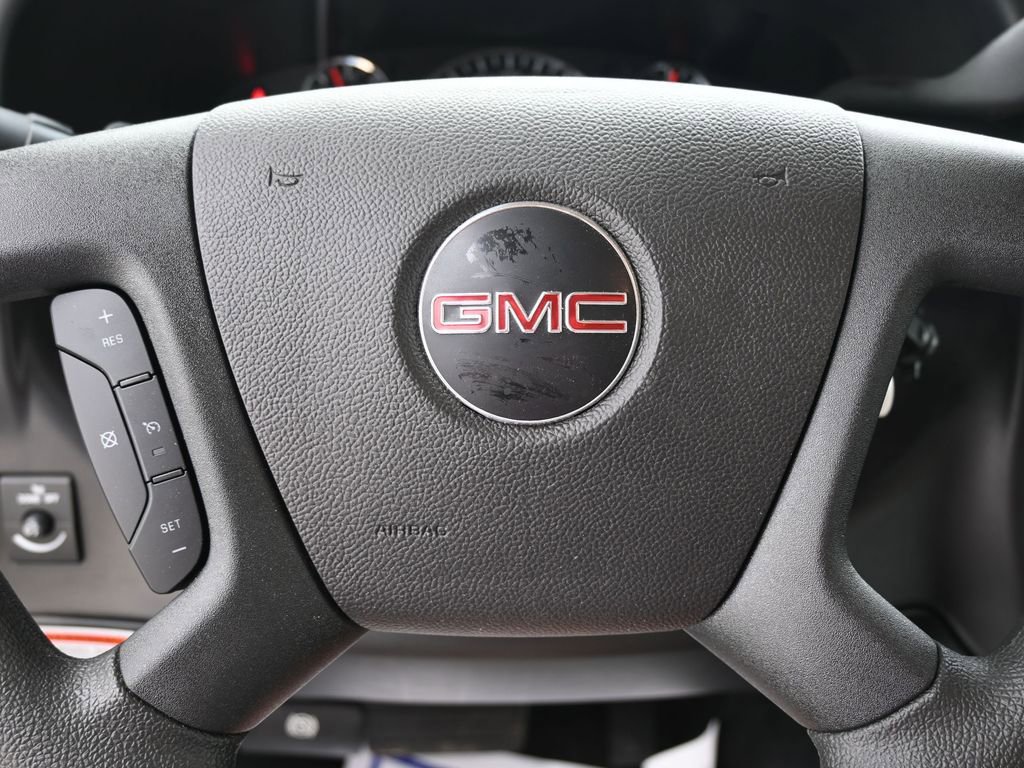 New 2025 GMC Savana 3500 w/ Power Convenience Package RWD image 24