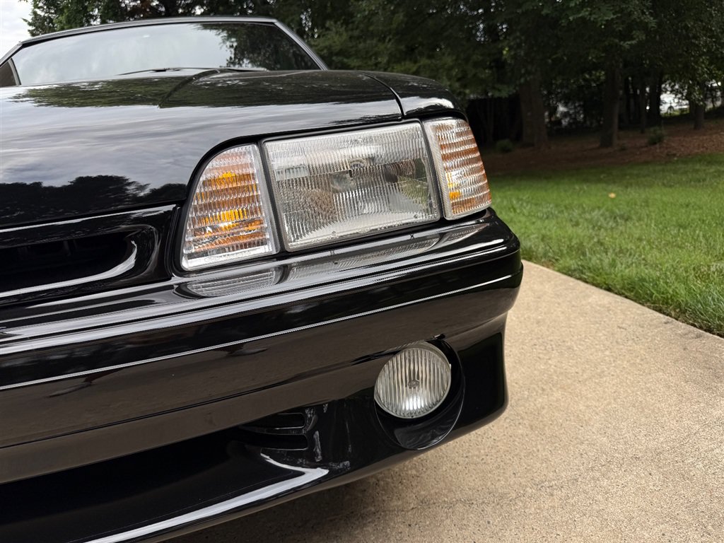 Used 1993 Ford Mustang Cobra RWD image 12