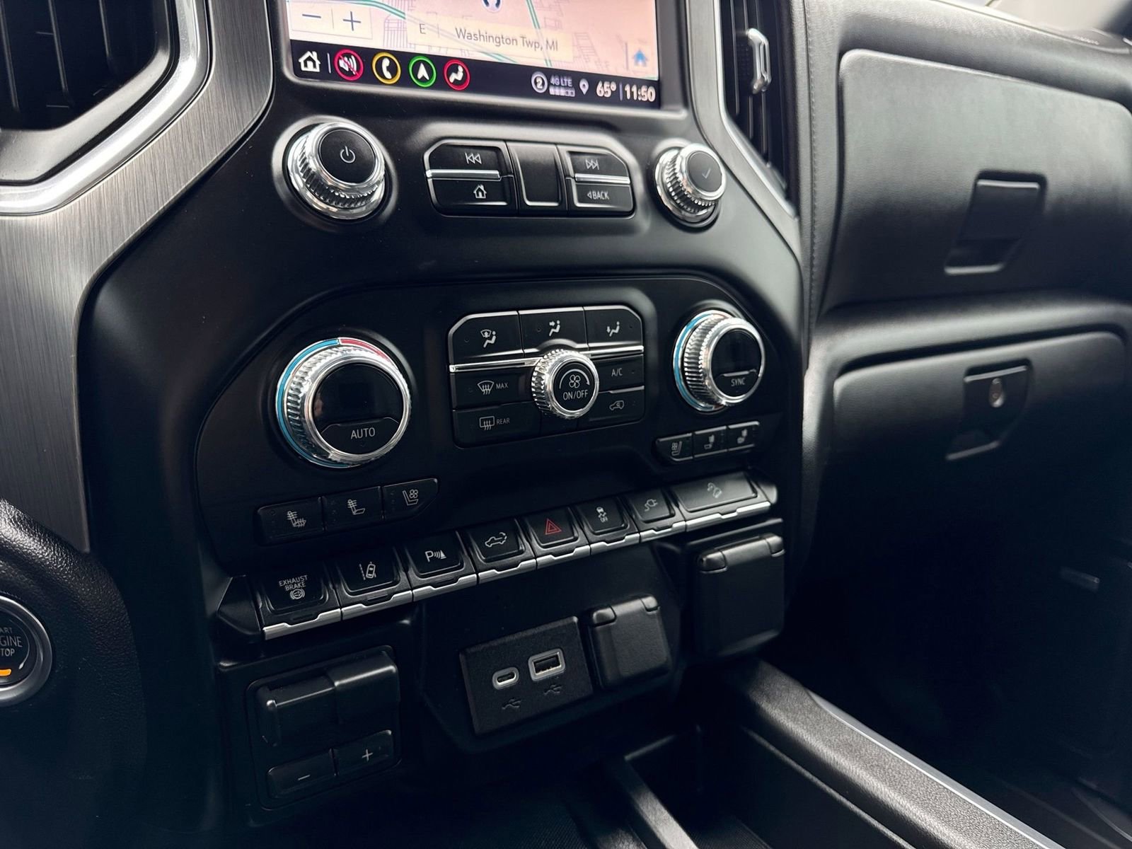 Used 2023 GMC Sierra 2500 Denali image 30