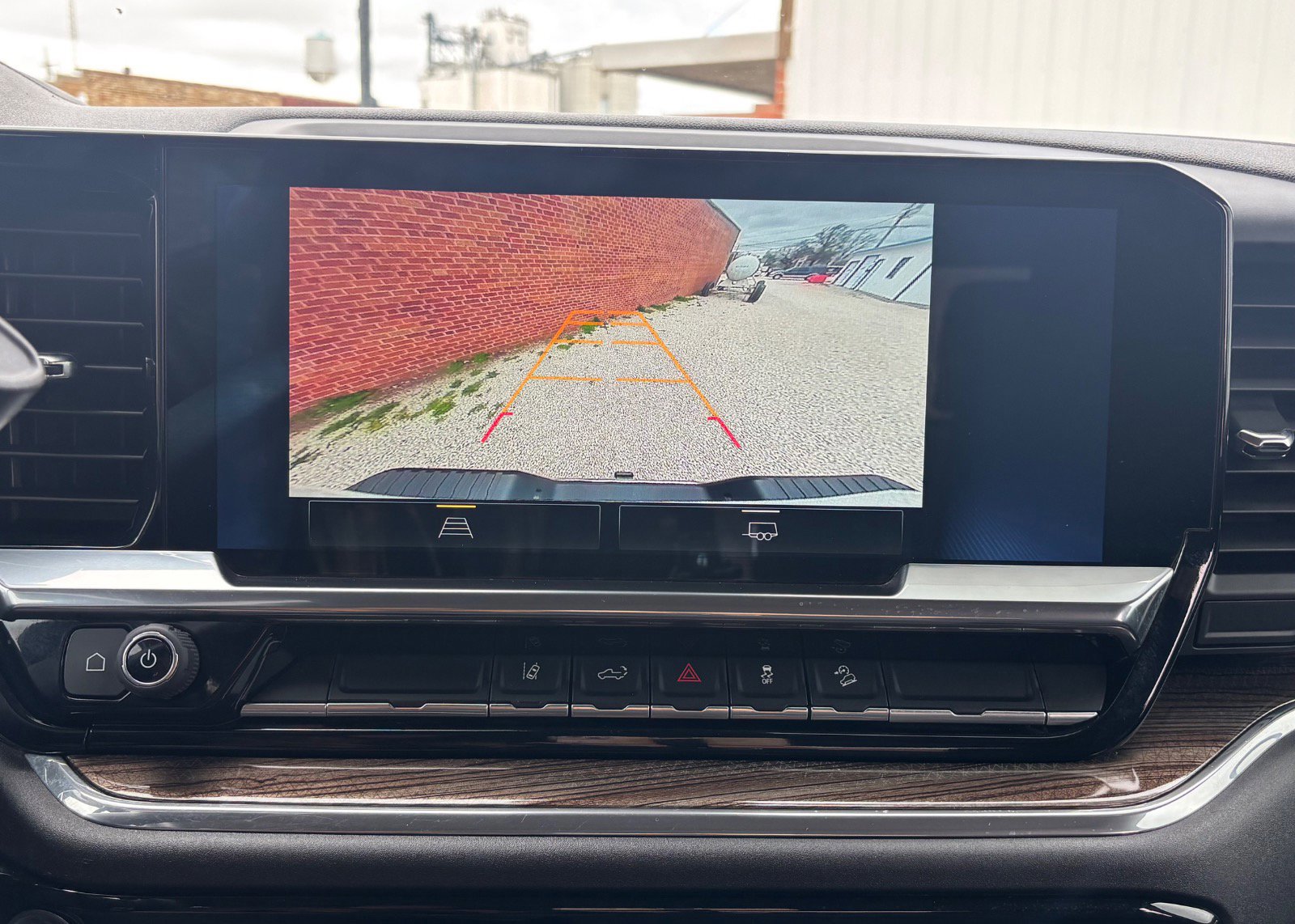 Used 2024 Chevrolet Silverado 2500 LT w/ Z71 Off-Road Package image 40