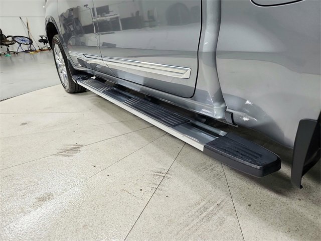 Used 2023 Chevrolet Silverado 1500 High Country image 45