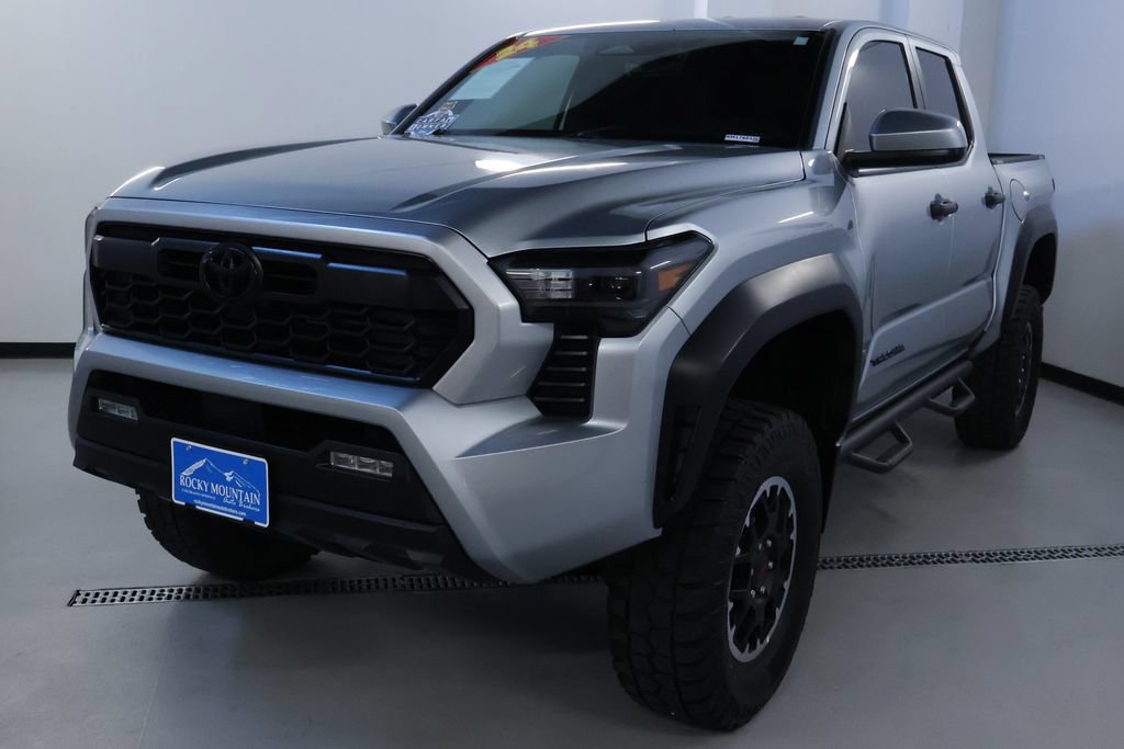 Used 2024 Toyota Tacoma TRD Off-Road AWD/4WD image 3