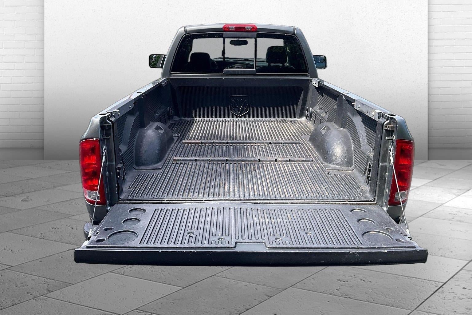 Used 2005 Dodge Ram 2500 Truck SLT w/ Sport Appearance Group RWD image 4