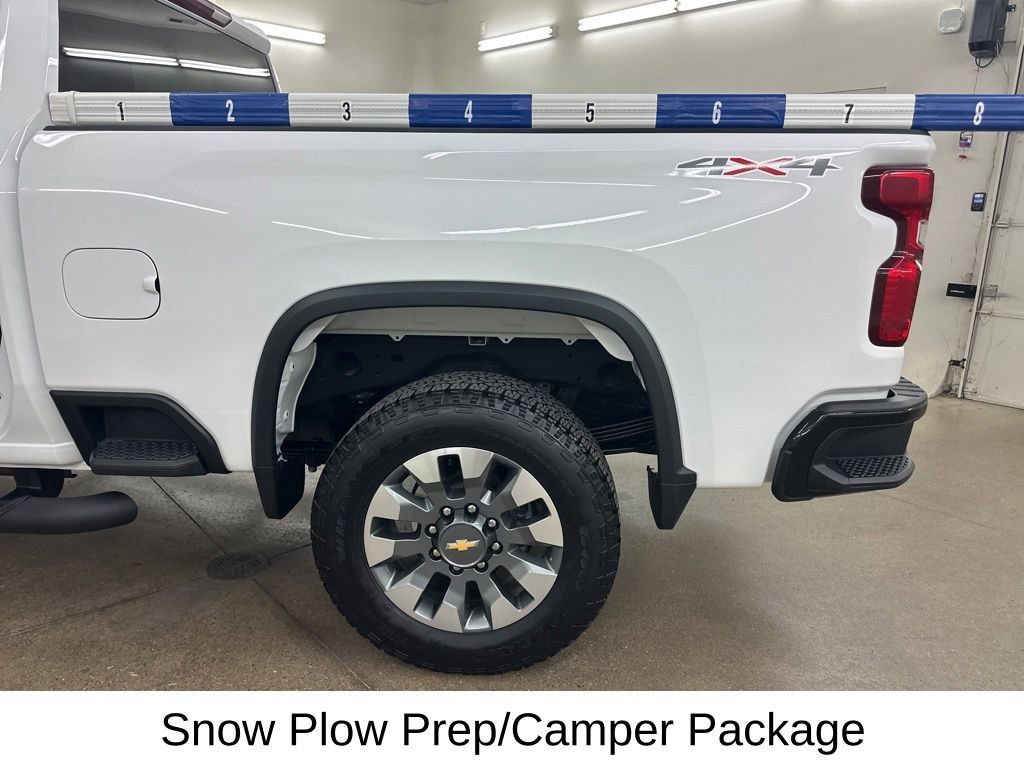 Used 2025 Chevrolet Silverado 2500 Custom w/ Custom Convenience Package AWD/4WD image 17