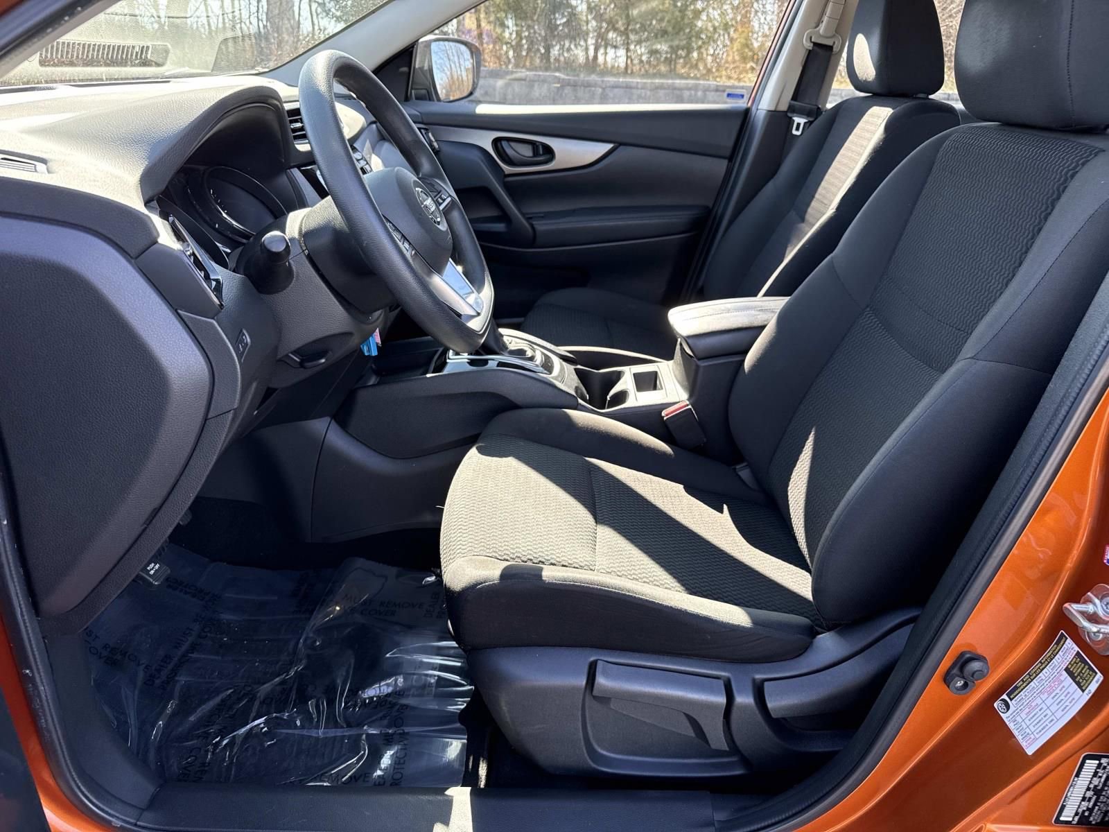 Used 2022 Nissan Rogue Sport S image 29