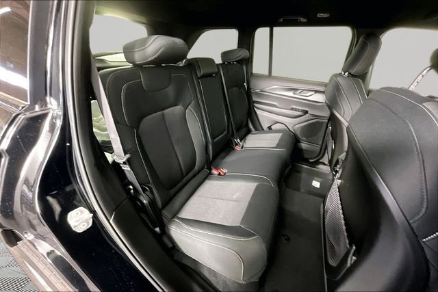 New 2026 Jeep Grand Cherokee Laredo RWD image 11