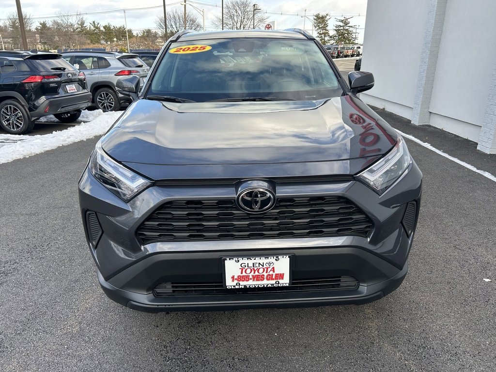 Used 2025 Toyota RAV4 XLE image 3