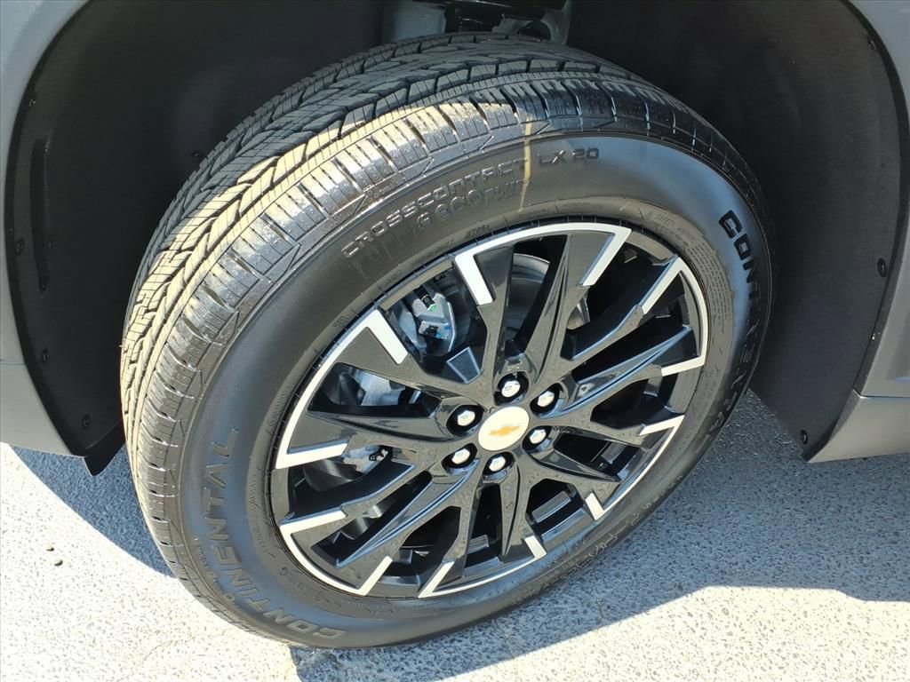 New 2026 Chevrolet Traverse LT w/ Sun and Wheel Package image 16