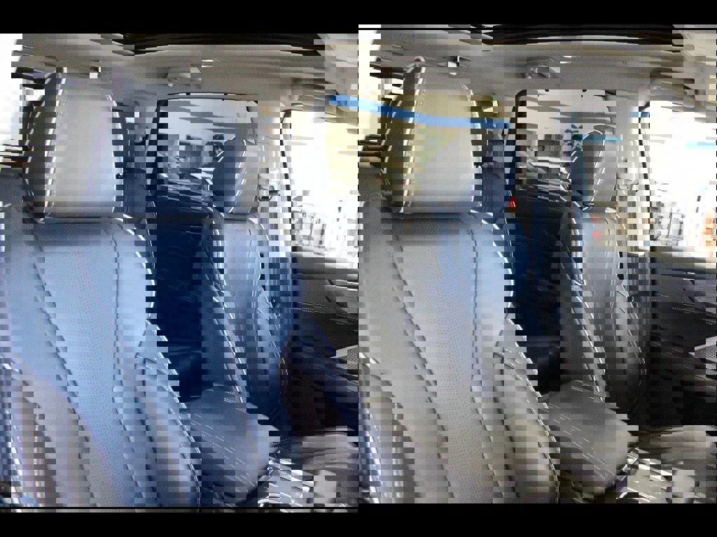 Used 2023 Acura MDX SH-AWD w/ Advance Package image 27