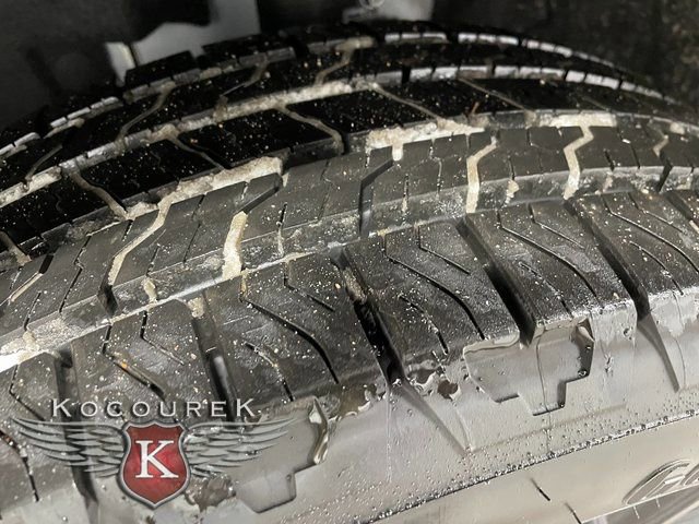 New 2025 Ford Maverick XLT w/ XLT Luxury Package image 8