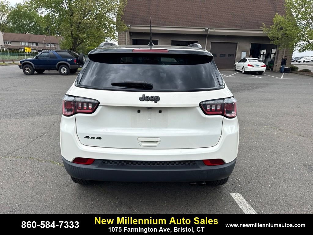 Used 2018 Jeep Compass Latitude w/ Popular Equipment Group AWD/4WD image 6