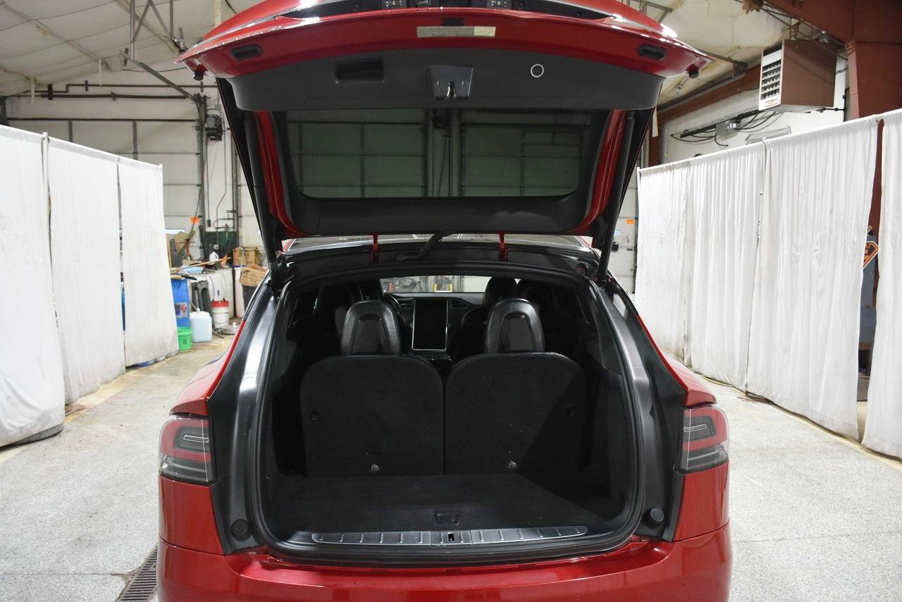 Used 2017 Tesla Model X 75D AWD/4WD image 19