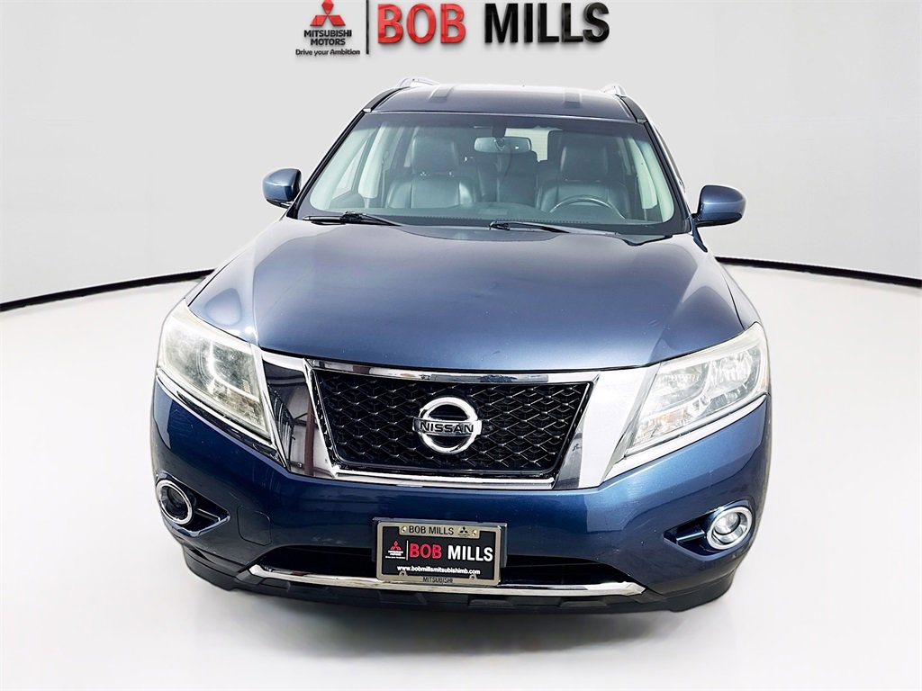 Used 2015 Nissan Pathfinder SL image 2