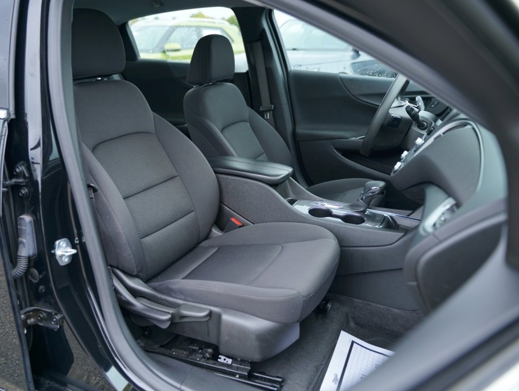 Used 2023 Chevrolet Malibu LT image 21