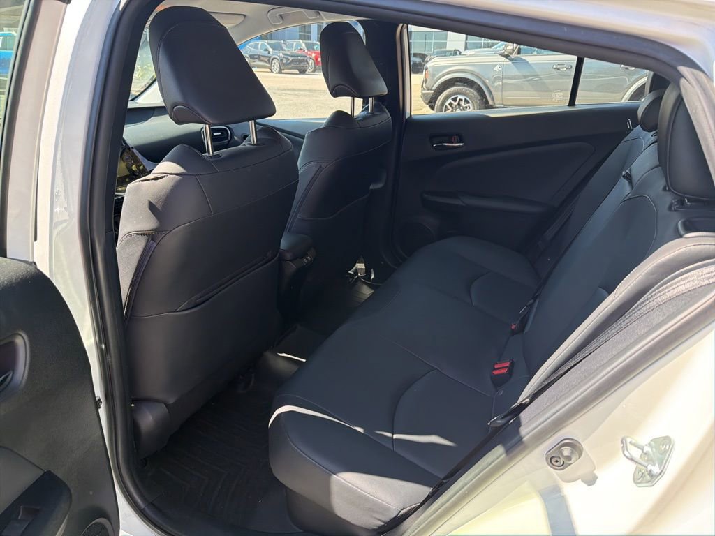 Used 2019 Toyota Prius XLE image 18