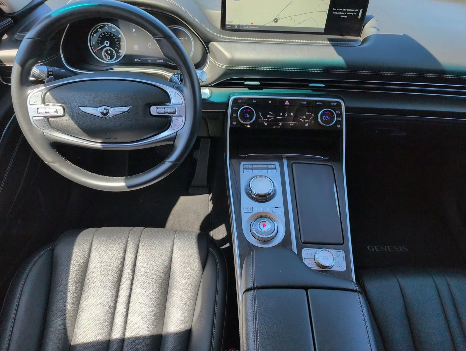 Used 2024 Genesis GV80 2.5T image 27