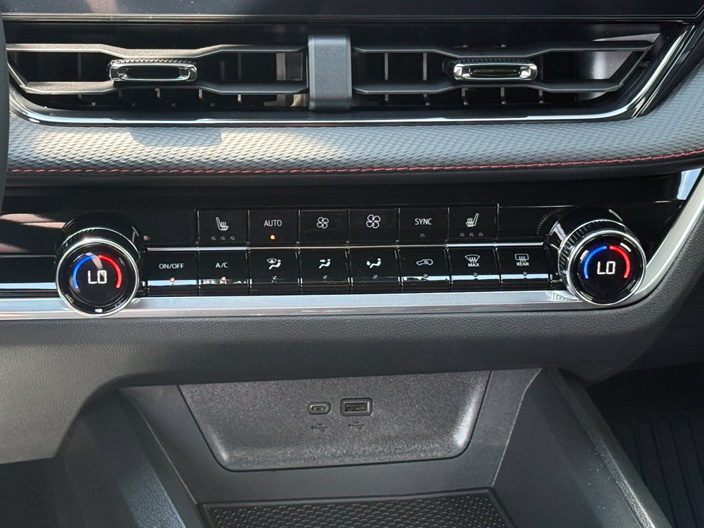 New 2027 Chevrolet Equinox RS w/ Safety and Technology Package AWD/4WD image 19