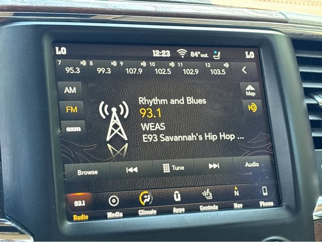 Used 2018 RAM 1500 Laramie Longhorn w/ Longhorn Southfork Package AWD/4WD image 10