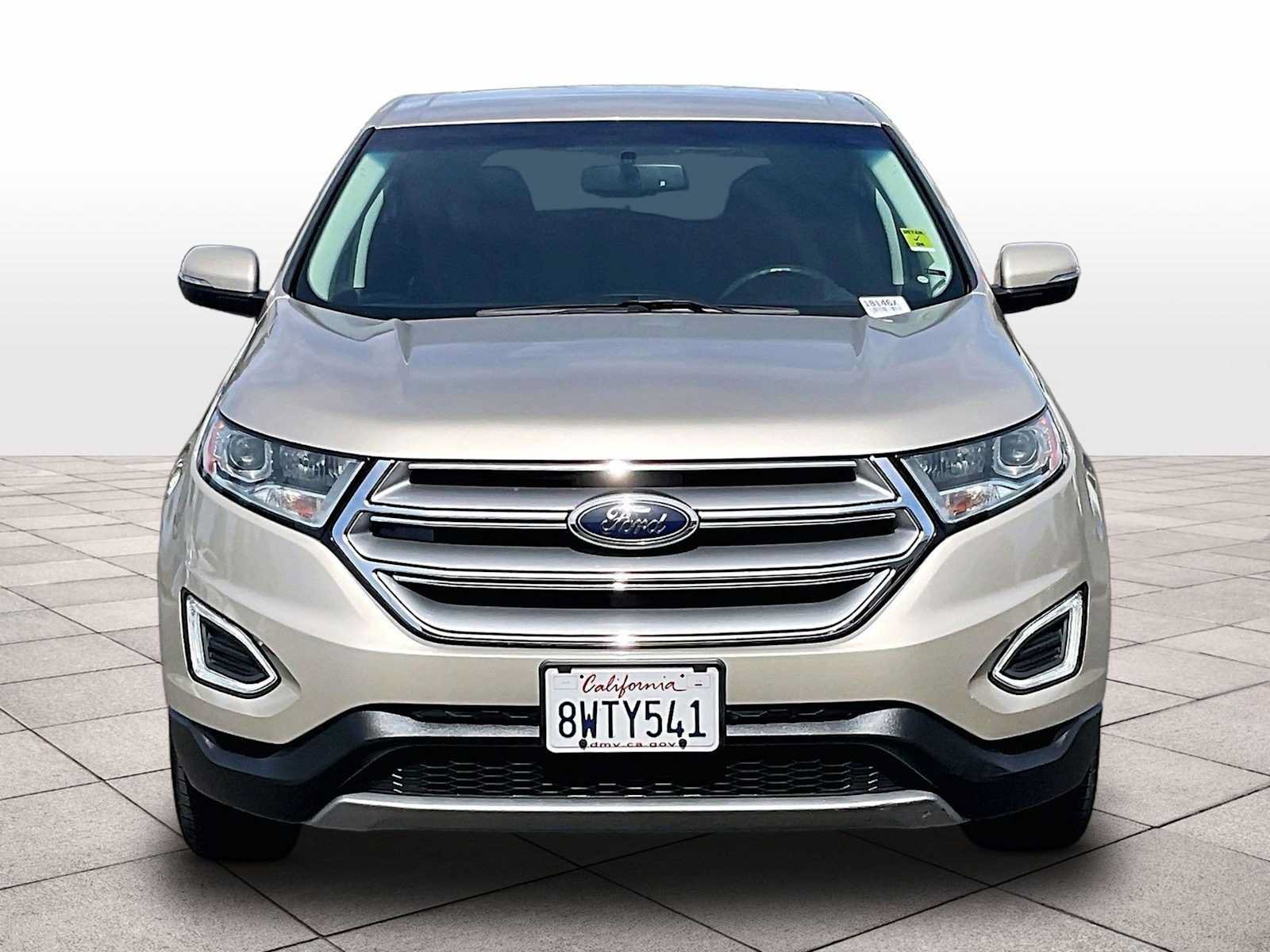 Used 2018 Ford Edge SEL FWD image 3