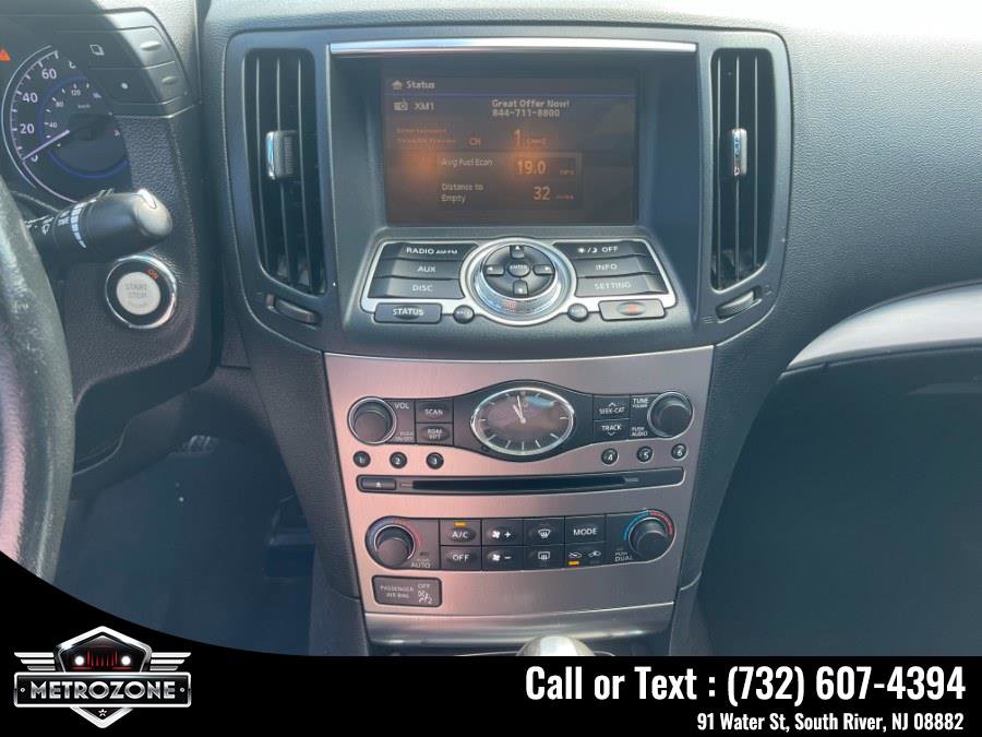 Used 2013 INFINITI G37 Journey w/ Premium Pkg image 21