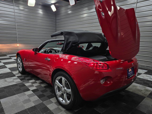 Used 2006 Pontiac Solstice Convertible w/ Premium Package RWD image 12
