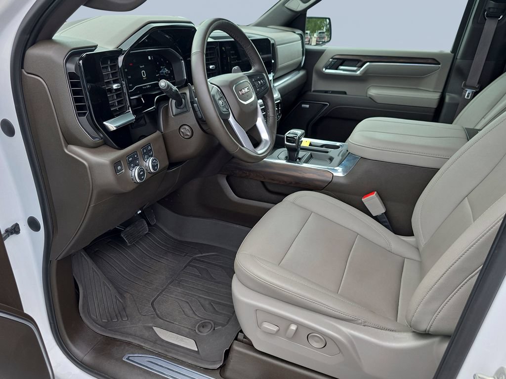 Used 2023 GMC Sierra 1500 SLT AWD/4WD image 48