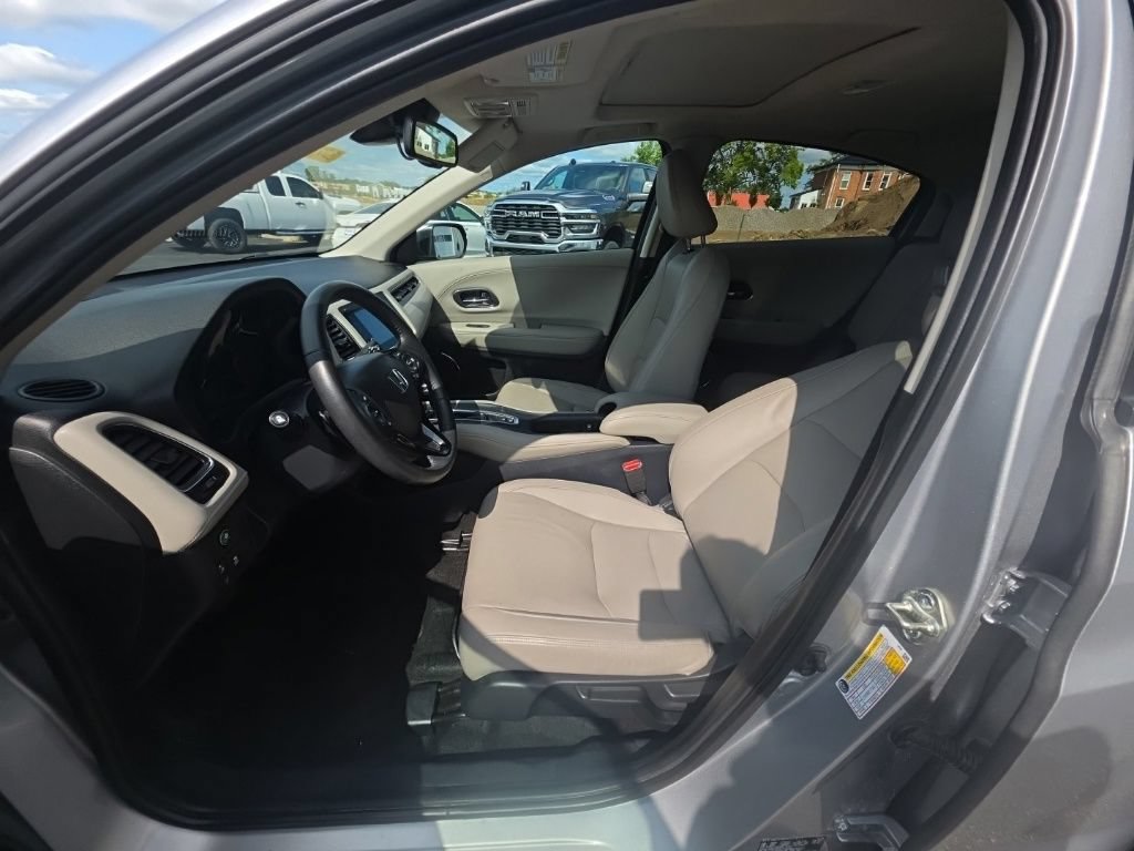 Used 2021 Honda HR-V EX-L image 14
