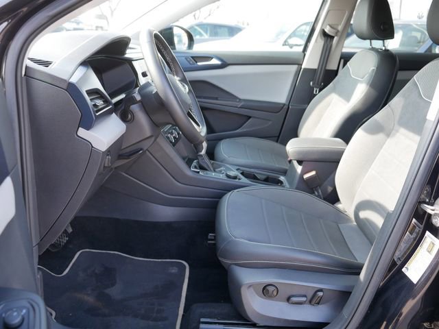 Used 2023 Volkswagen Taos SE image 13