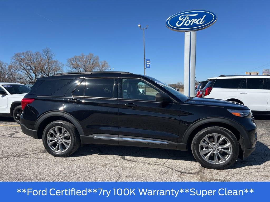 Used 2022 Ford Explorer XLT w/ Equipment Group 202A image 2
