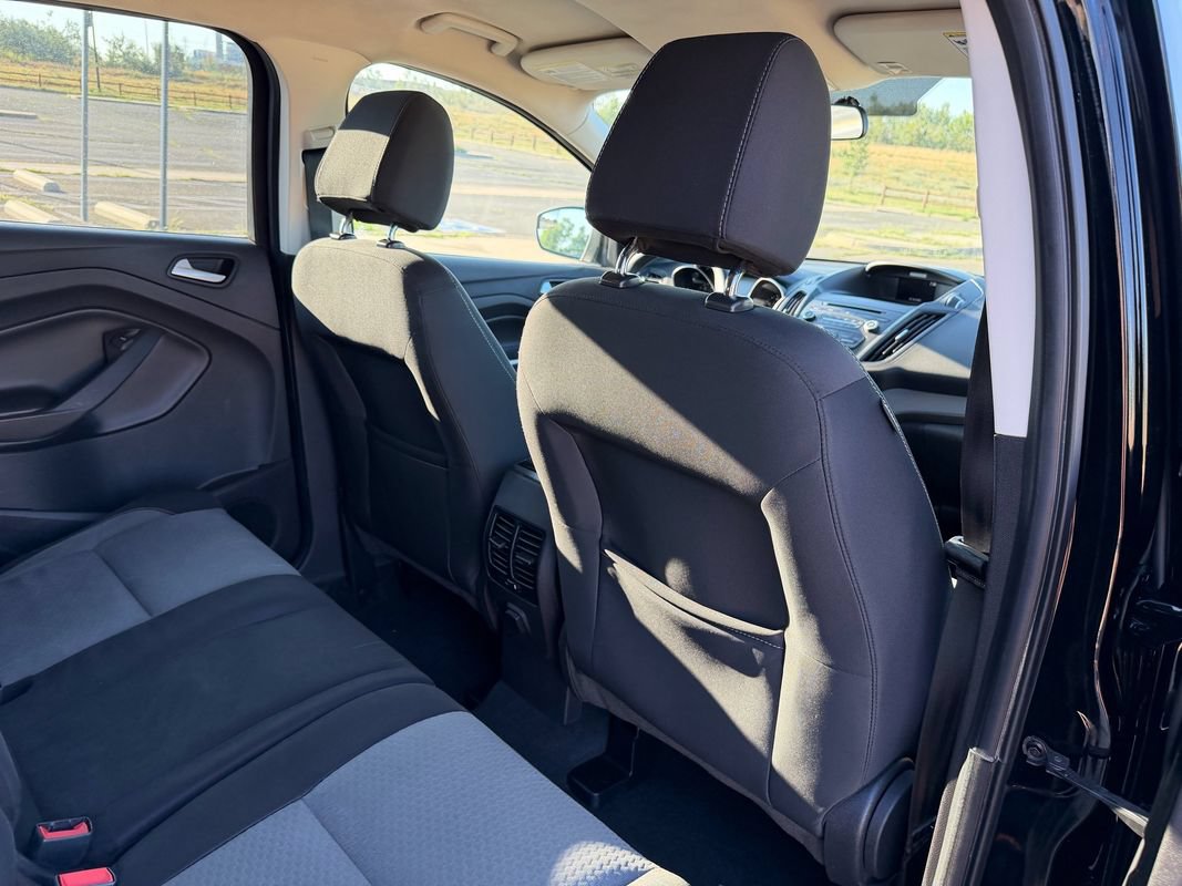 Used 2017 Ford Escape SE AWD/4WD image 18