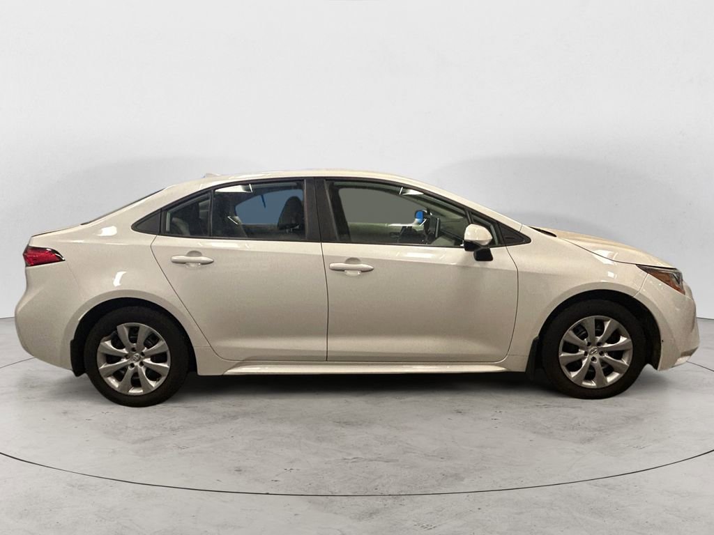 Used 2020 Toyota Corolla LE FWD image 6