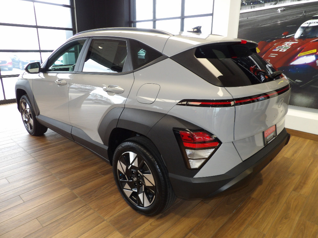 Used 2024 Hyundai Kona SEL AWD/4WD image 8