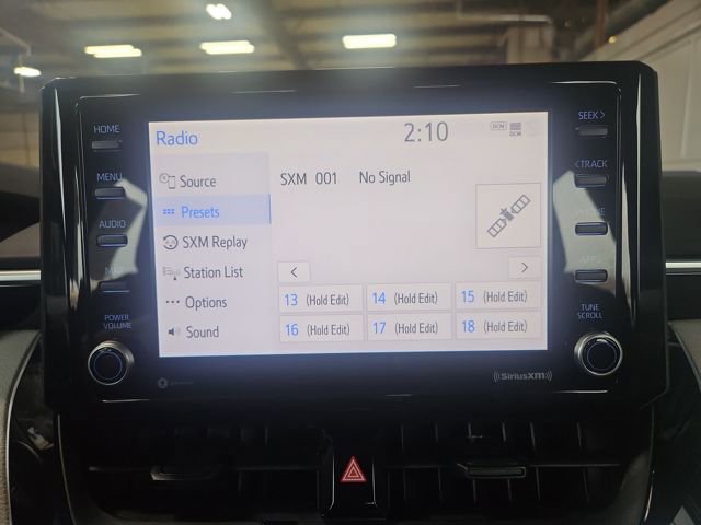 Used 2022 Toyota Corolla LE image 26