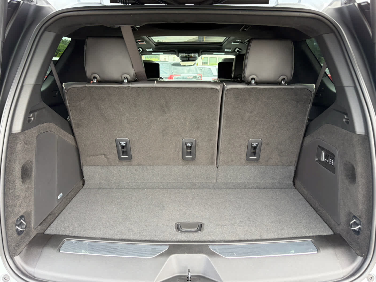 Certified 2026 Cadillac Escalade V AWD/4WD image 27