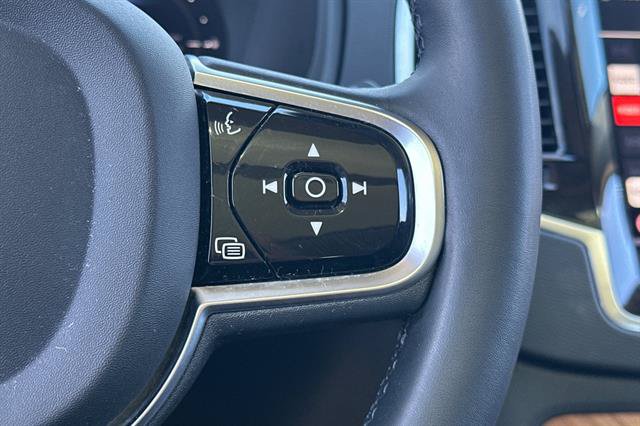 Certified 2023 Volvo XC90 T8 Plus w/ Protection Package Premier AWD/4WD image 29