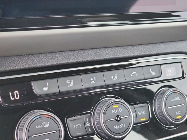 Used 2023 Volkswagen Atlas Cross Sport SEL R-Line image 26