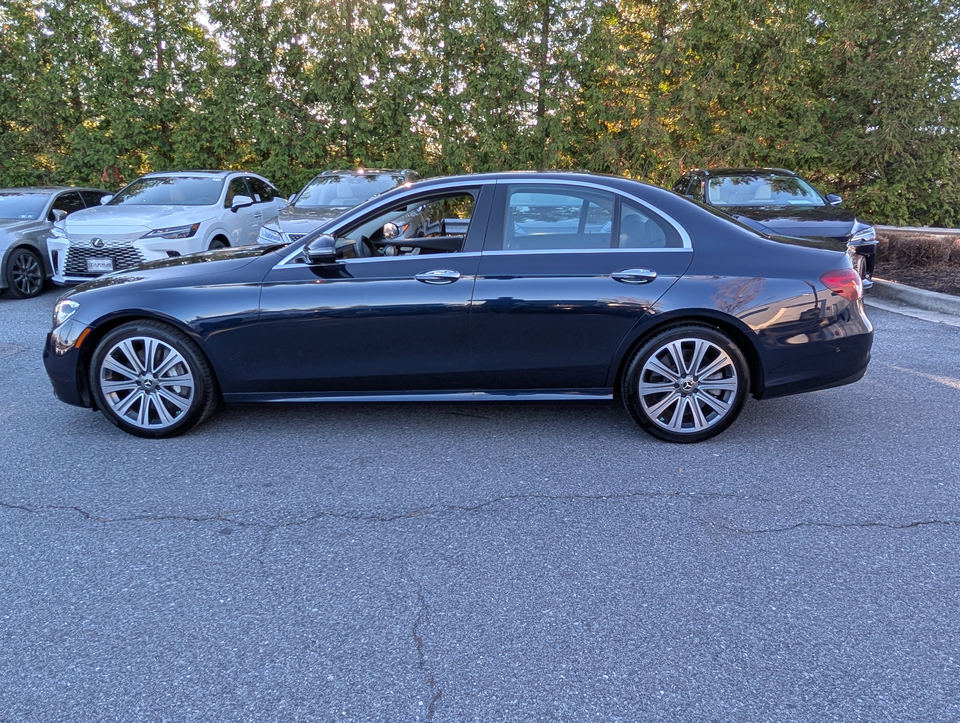 Used 2023 Mercedes-Benz E 450 4MATIC Sedan image 6